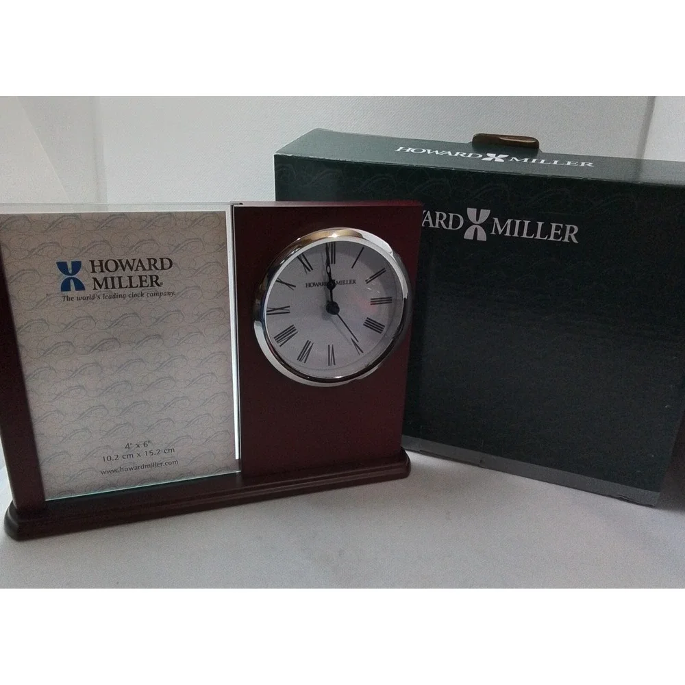 Howard Miller Portrait Caddy With‎ Clock